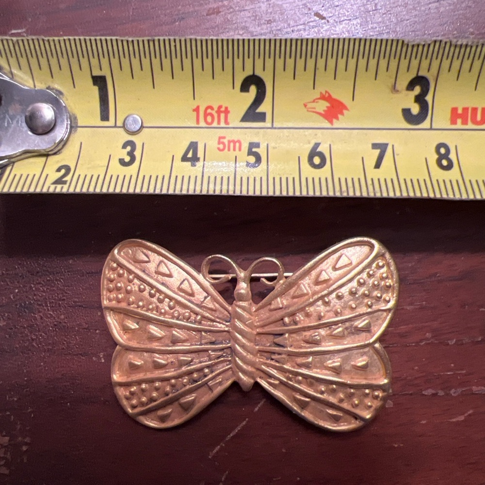 VINTAGE-Gold Tone Butterfly Brooch-signed Leslie Block